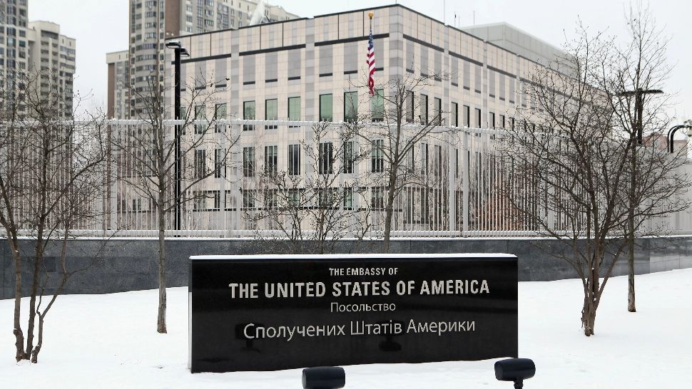 Ambasada SUA din Kiev cere americanilor să plece din Ucraina. Foto/Profimedia