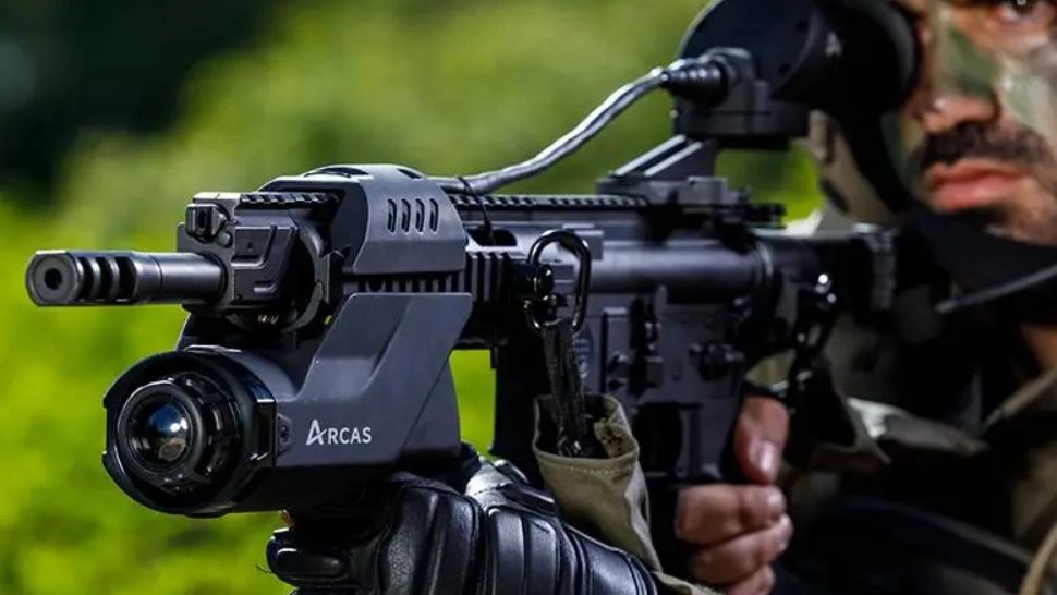 Armă controversată făcută de o firmă cu legături în România