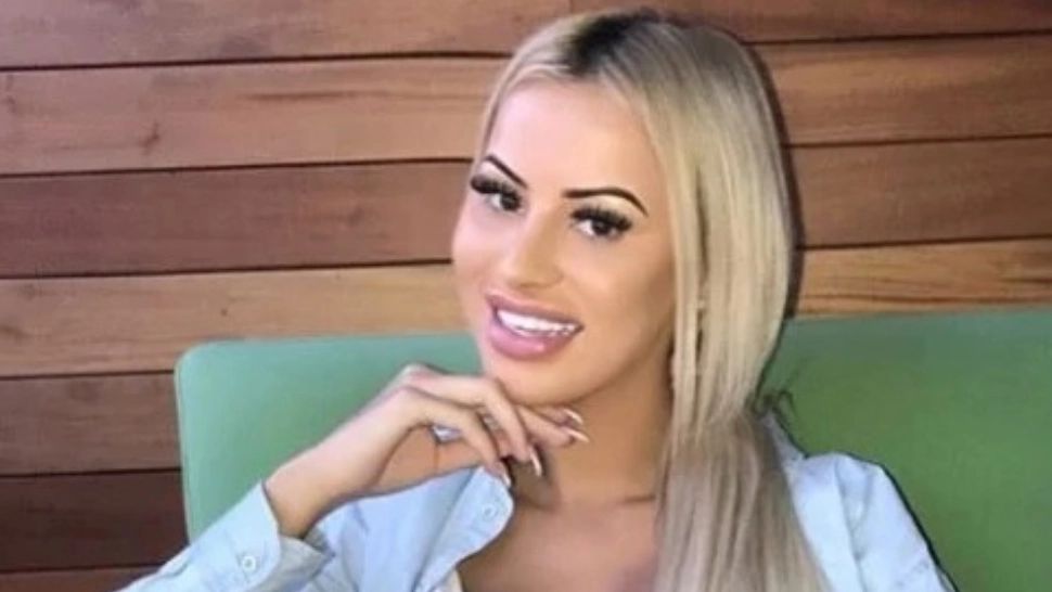 A fost împușcată mortal, în plină stradă
