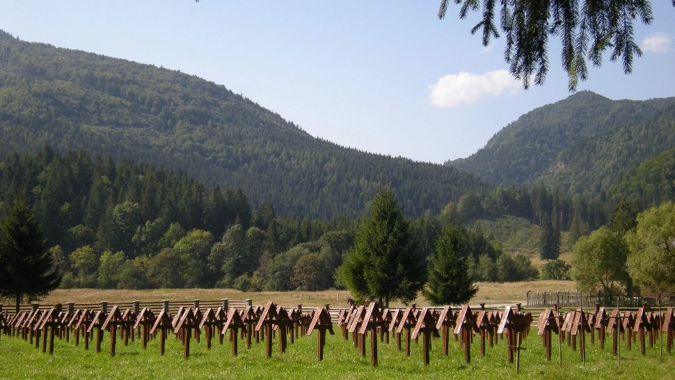 Cimitirul din Valea Uzului a fost demolat. Foto: Kun Kipcsak