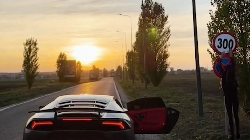 Semn auto schimbat FOTO: Captura video