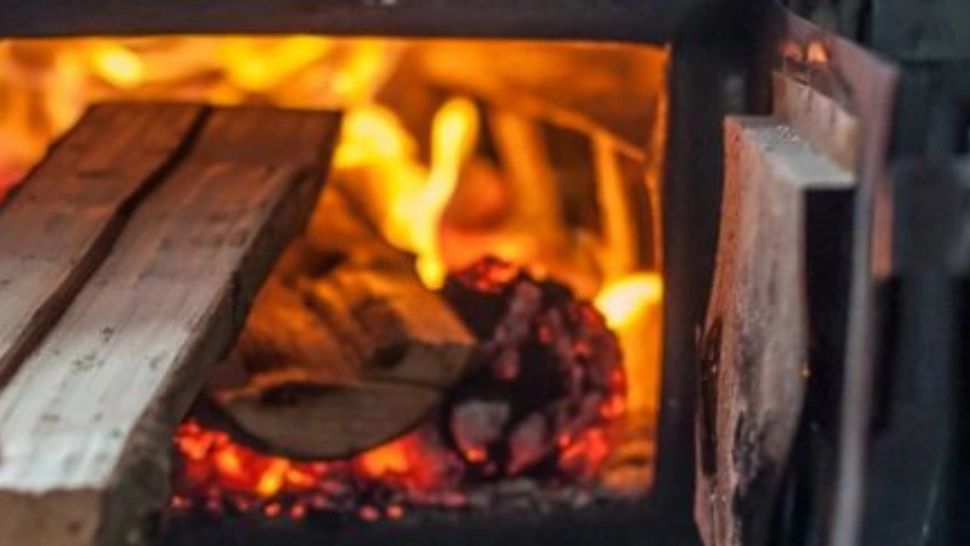 OFICIAL. Fake-news lansat de PSD despre interzicerea încălzirii cu lemne în PNRR, demontat de Bruxelles - Negrescu, ironizat de Ghinea