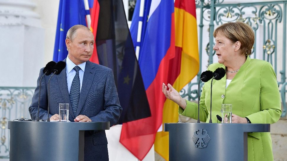 Vladimir Putin, desființat de Angela Merkel Foto: Profi Media
