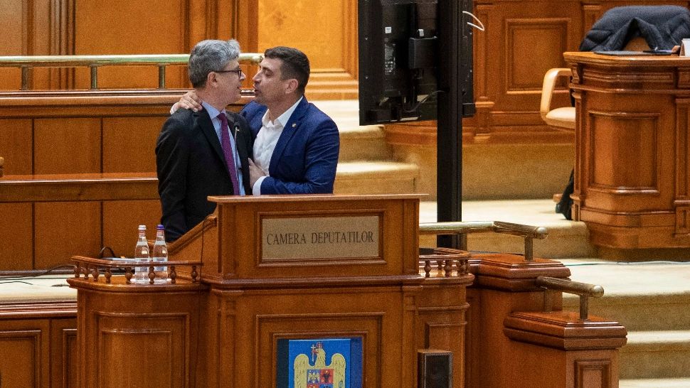 Confruntare violentă între Virgil Popescu și George Simion. Foto/Inquam/Octav Ganea
