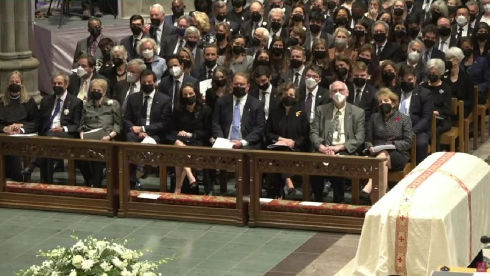 VIDEO Funeralii naționale pentru Madelaine Albright, prima femeie secretar de stat. Joe Biden, Bill Clinton și Barack Obama participă la ceremonie 