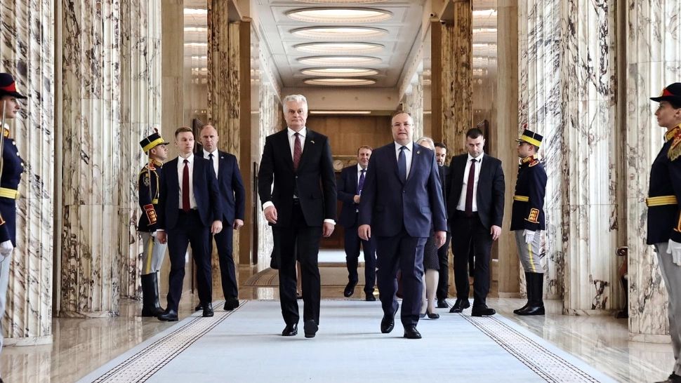 Nicolae Ciucă, discuții cu președintele Lituaniei: Premierul a confirmat contribuția României la securitatea Flancului Estic al NATO