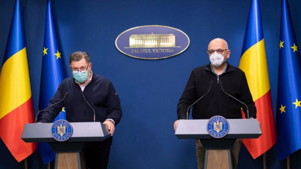 Noi contre între Raed Arafat și Alexandru Rafila pe medicina de urgență - Replici dure între cei doi oficiali