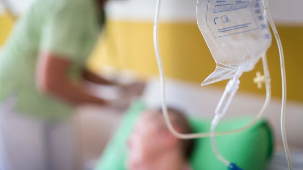 „Dreptul de a fi uitat” pentru supraviețuitorii de cancer, la un pas de a fi OFICIAL - Document