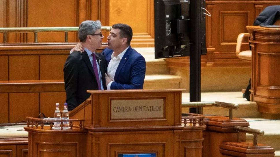 Un nou scandal cu replici aprinse între George Simion și Virgil Popescu. Ce și-au spus cei doi - VIDEO