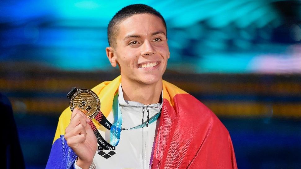 David Popovici își donează echipamentul de la Jocurile Olimpice 2024 pentru a construi o casă unor copii cu nevoi speciale