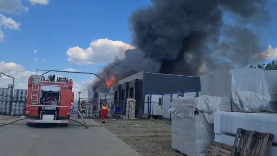 INCENDIU de proporții lângă Capitală