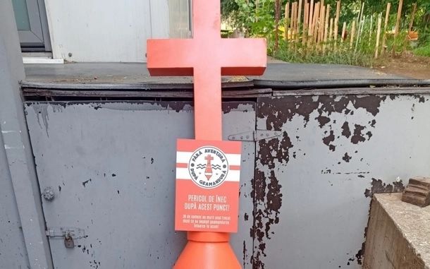 Revoltă pe litoral: geamanduri sub formă de CRUCE, donate de Fundația SMURD 