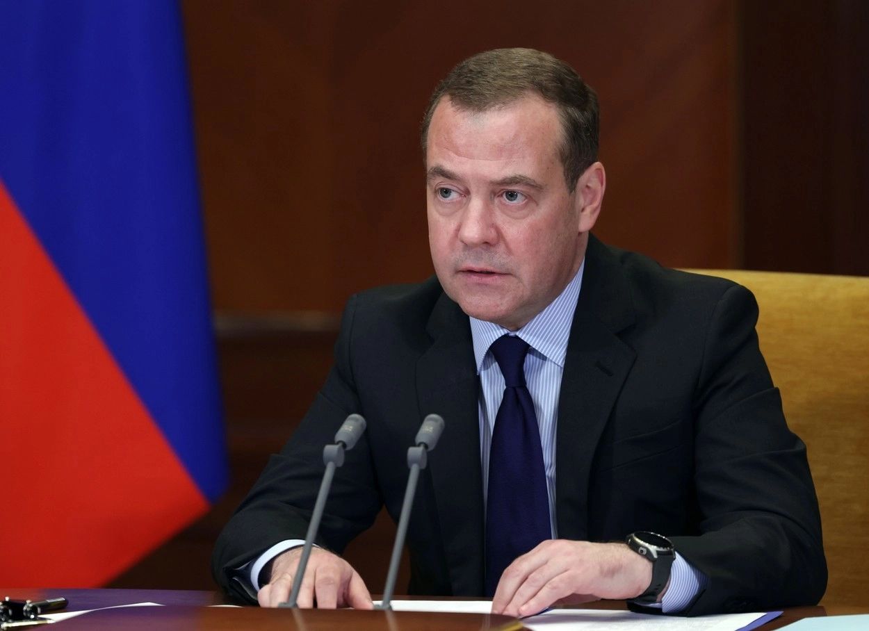 Medvedev: Rusia va ura „bun venit” cu „rachete Kalibr şi alte focuri de artificii pirotehnice”! Noile AMENINȚĂRI ale Kremlinului