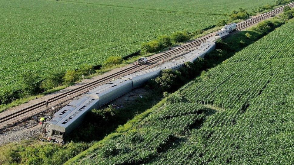 Incident feroviar în SUA: 3 morți, după ce un tren a deraiat - FOTO