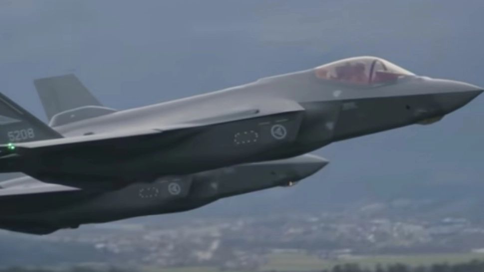 Avioane militare/ Captură video