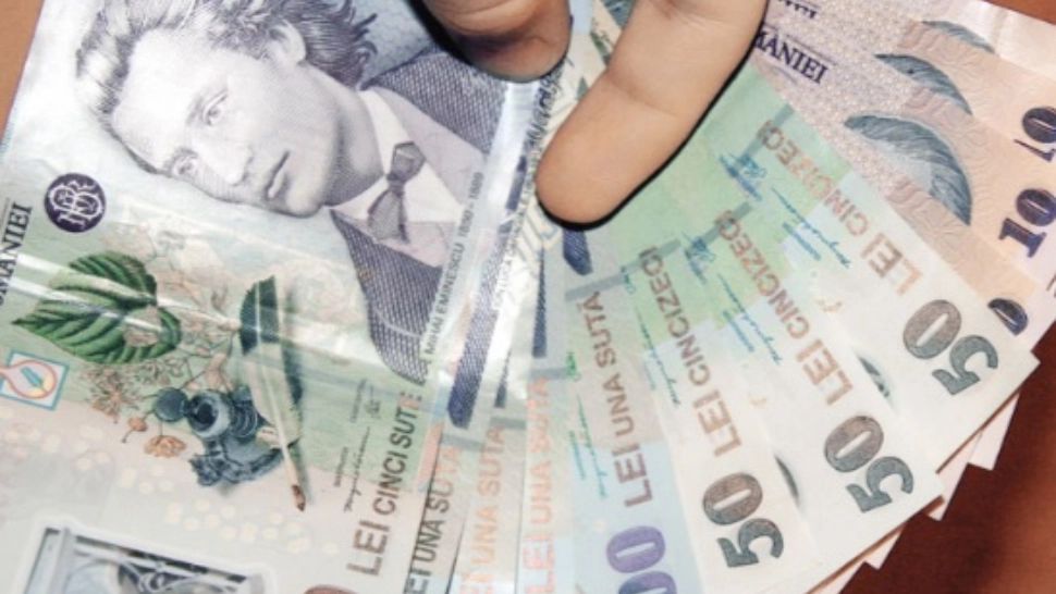 Guvernul a taxat pensiile private