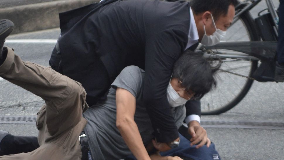 Asasinarea premierului Shinzo Abe: bărbatul care l-a împușcat mortal a făcut primele mărturisiri