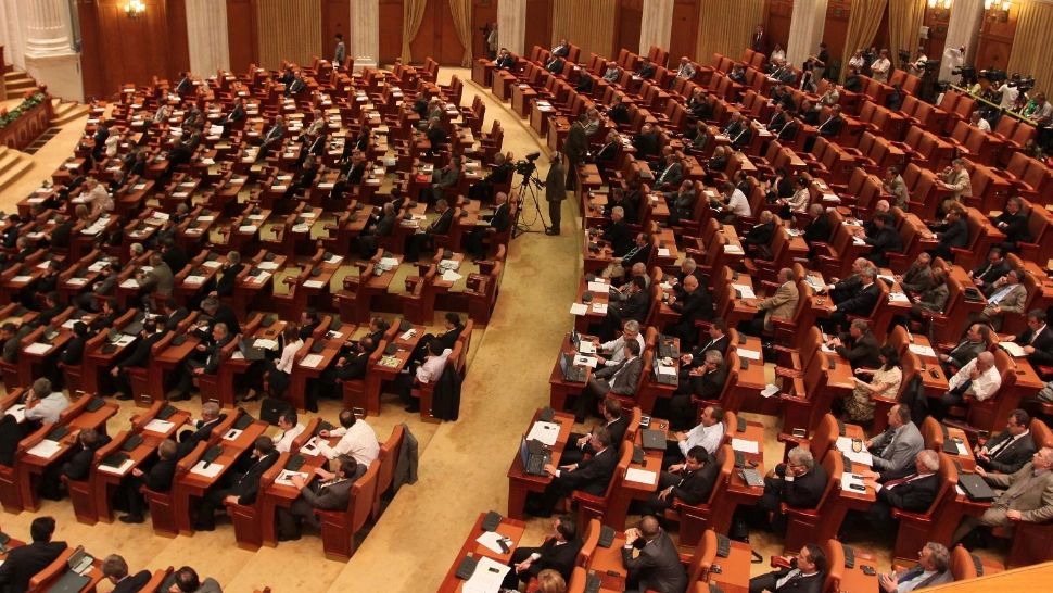 Liviu Mihaiu: „Politicienii români, un neam prost fanariot, nu mai au pic de rușine. Mi se pare că li se rupe” - De ce merg în străinătate