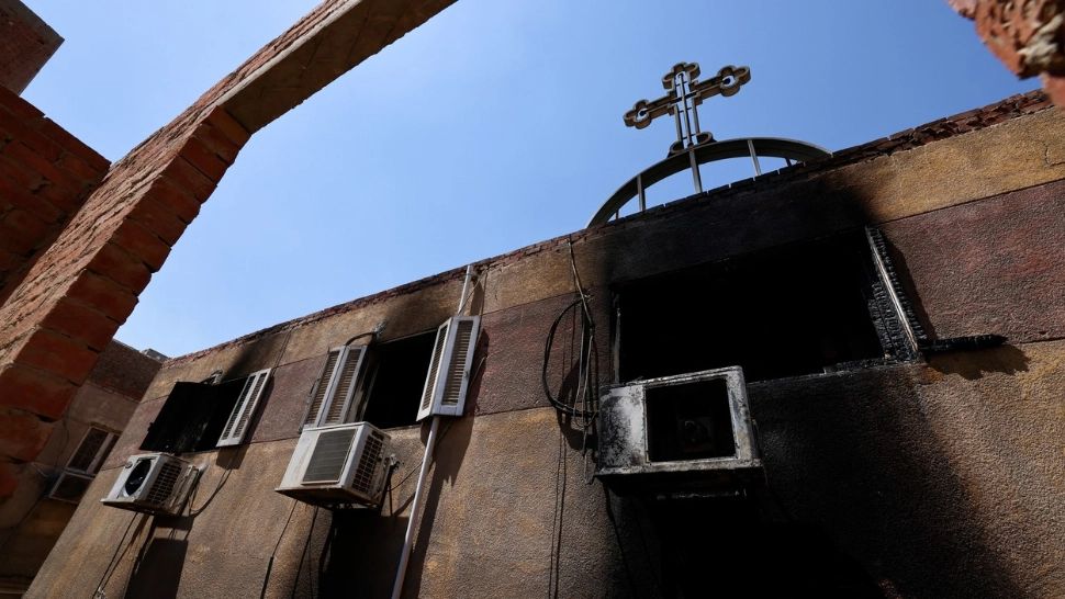 Tragedie într-o BISERICĂ din Egipt. 40 de morți, majoritatea COPII și zeci de răniți, în urma unui incendiu