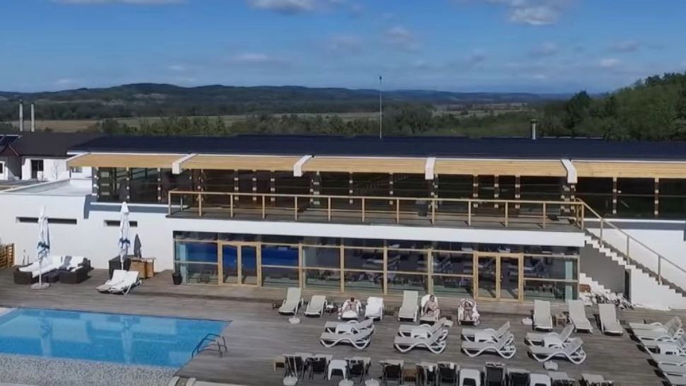 Resort de lux pentru cazarea apropiaților lui Simion. Foto/Captură video