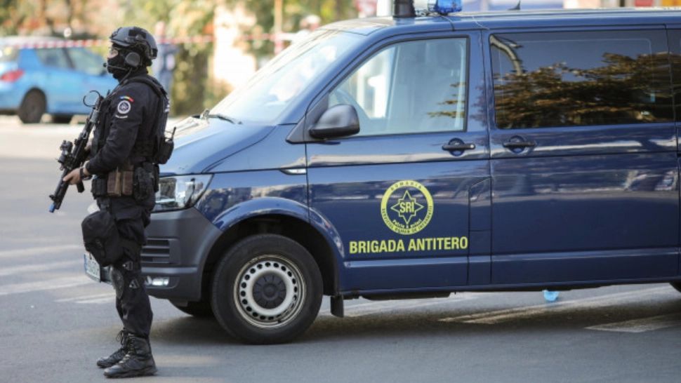 Alertă cu bombă la un liceu din Timișoara! Foto: Profi Media