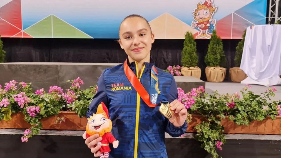 O gimnastă de la lotul național de la Deva a amenințat cu sinuciderea: "Au forțat-o să concureze cu picioarele pline de sânge"