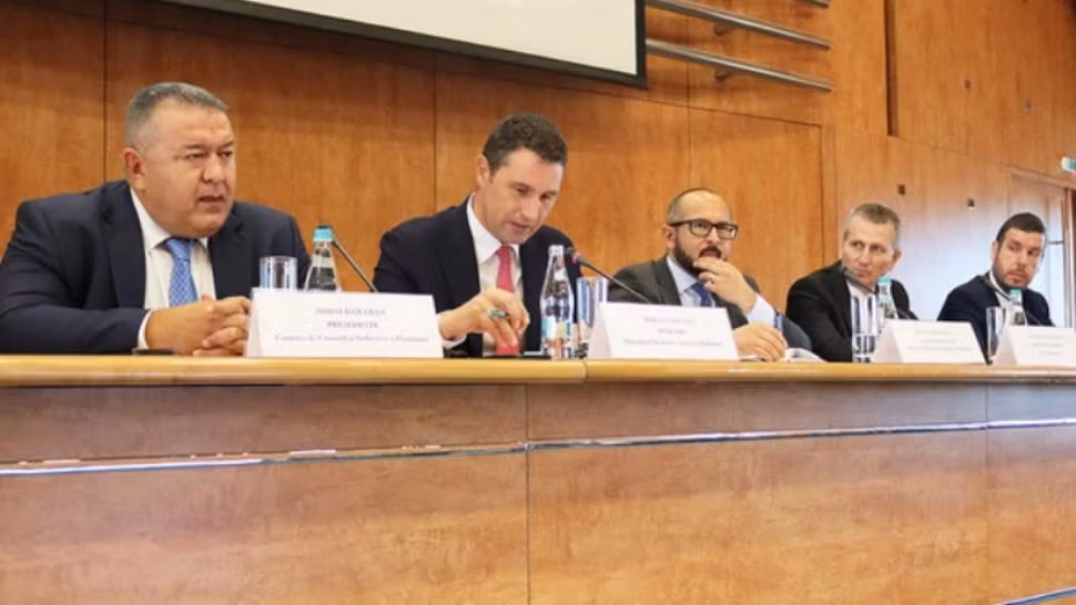 Mihai Daraban alături de Tanczos Barna. Foto/CCIR