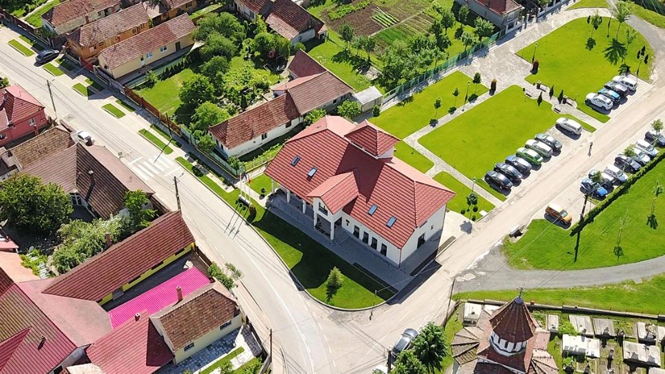 Premieră în România: Cozile la ghișeu, desființate de primăria SMART din Ciugud - Taxe și impozite, plătite electronic