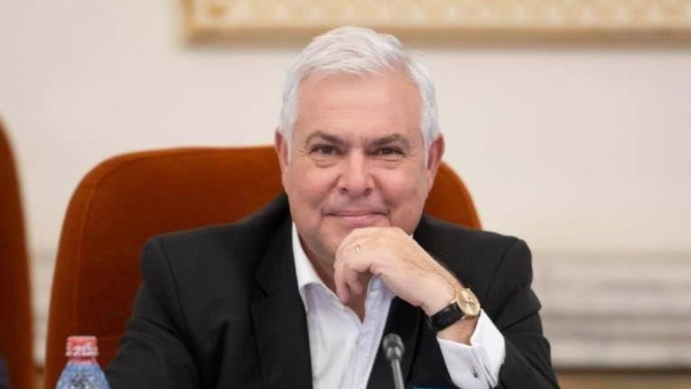Angel Tîlvăr, ministrul Apărării Naționale