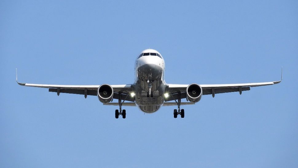 Pilotului unei curse aeriene a murit chiar în timpul zborului