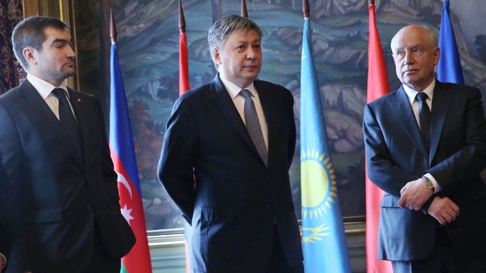 Lilian Darii (stânga), ambasador al R.Moldova la Moscova / Profimedia