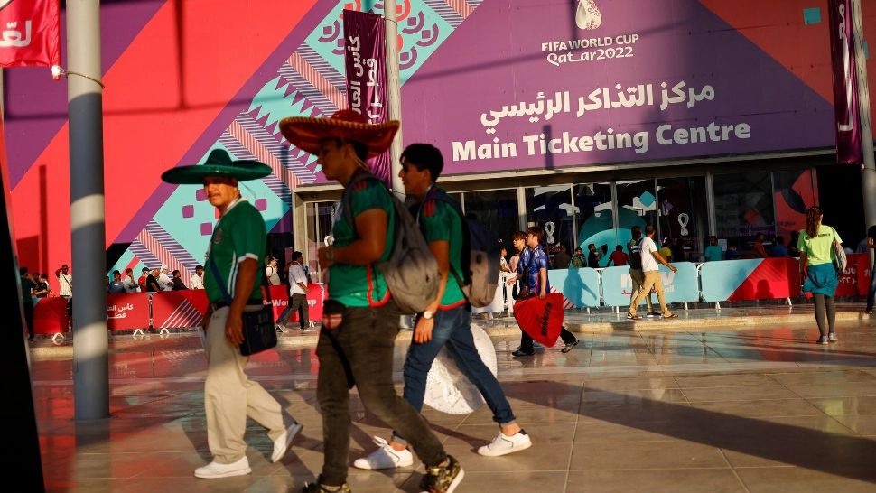 Trei femei vor arbitra la Qatar 2022. Foto/Profimedia