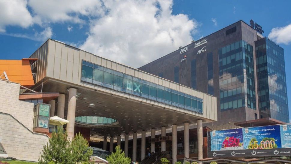 Un tânăr s-a aruncat de la etajul unui mall din Timișoara - Mai multe tentative de suicid în a treia zi de Crăciun