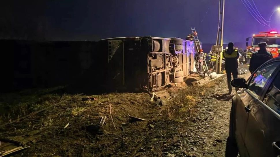 Cine este cântăreața ale cărei brațe au fost amputate în accidentul cu autocarul de la Pașcani și replantate de medici