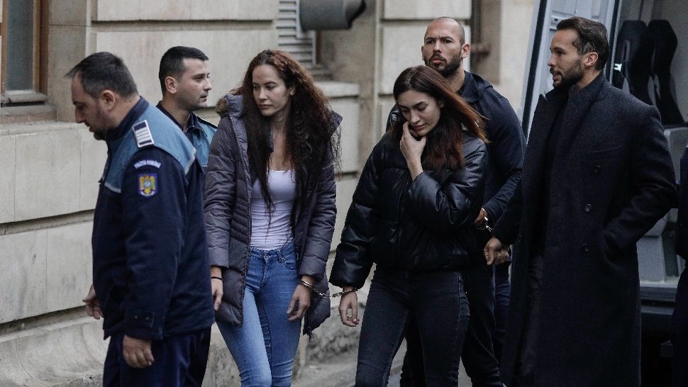 Frații Tate escortati alaturi in interiorul CAB, Bucuresti, 10 ianuarie/ Inquam Photos / Octav Ganea 