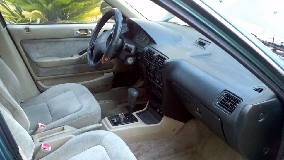 Cele mai INUTILE dotări AUTO pe care unii producători încă le folosesc