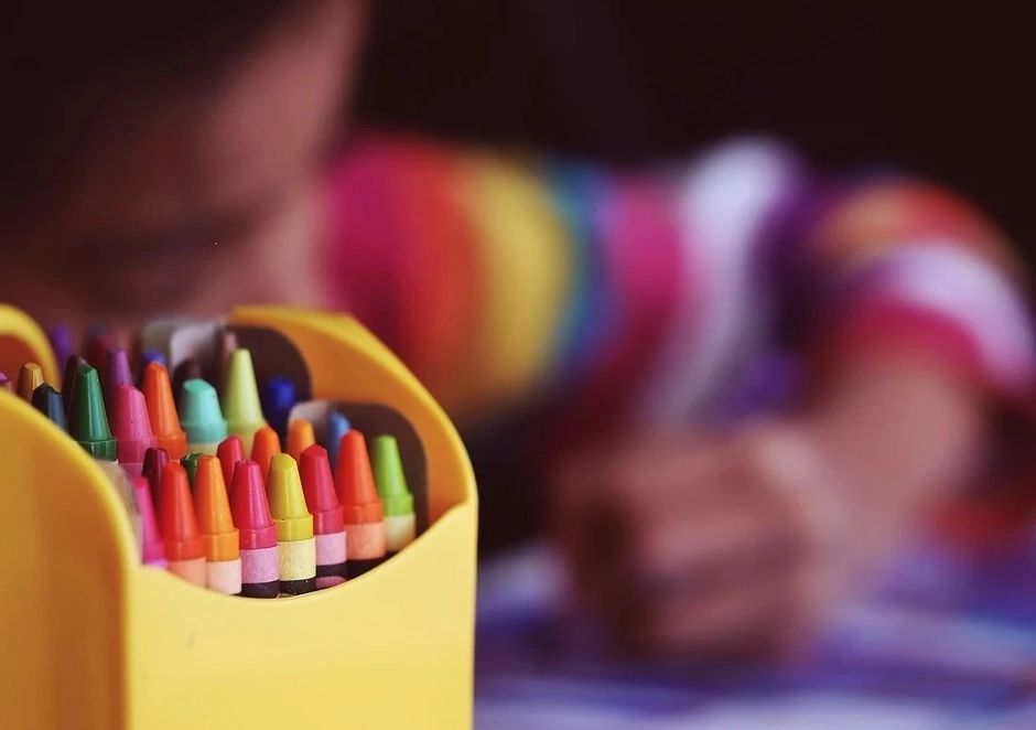 Elev de 7 ani, bătut cu bățul de învățător pentru că nu a știut tabla înmulțirii