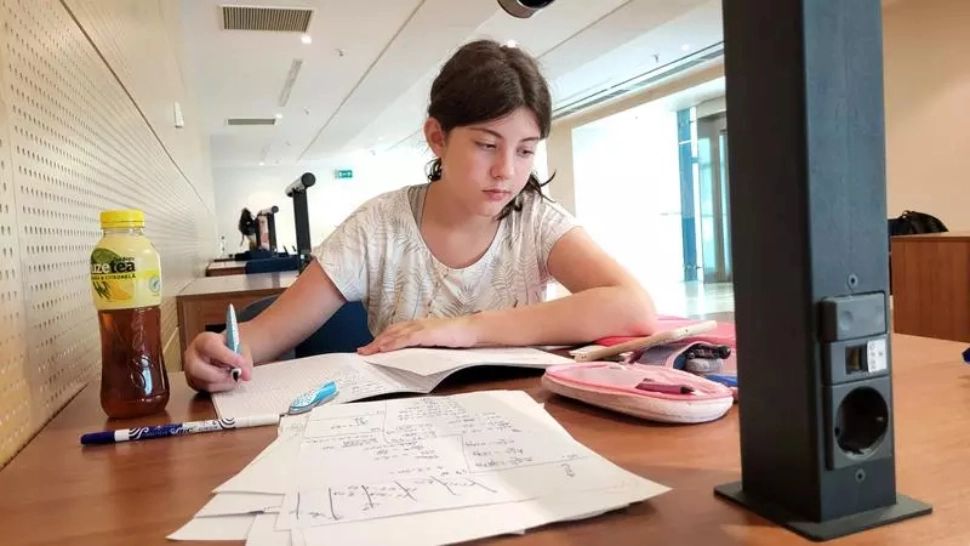 Fiica de 12 ani a preotului Nicolae Dima, operată pe creier, a ieșit din comă. Ecaterina are nevoie de 200.000 de euro pentru recuperarea neurologică