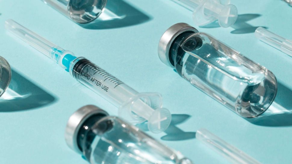 Consultul medical asigură alegerea vaccinurilor potrivite și administrarea lor în condiții sigure
