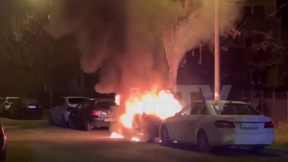 Mașini incendiate / Captură video 