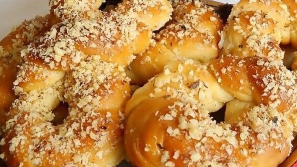 Preparatul tradițional de 9 martie - Rețete simple pentru cei mai pufoși mucenici moldovenești 