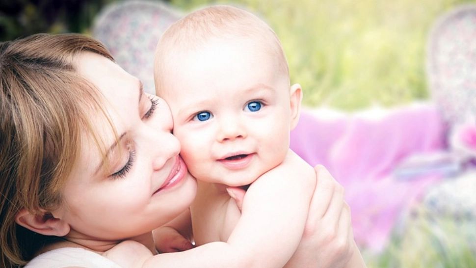 Modificări privind distribuirea ajutorului de 2.000 de lei pentru nou-născuți. Când se vor da banii