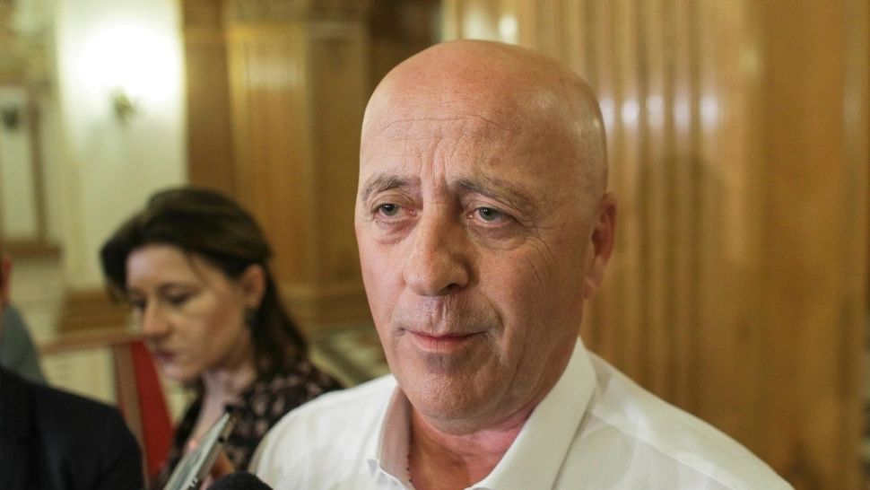 Caravana Antimafia la Tulcea | Cum a dispărut o jumătate de milion de euro în pensiunea președintelui CJ, devenită clinică pentru o protejată