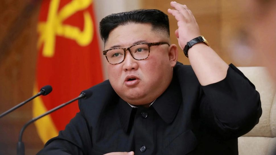 Dictatorul nord coreean Kim Jong Un bea de stinge și are insomnii