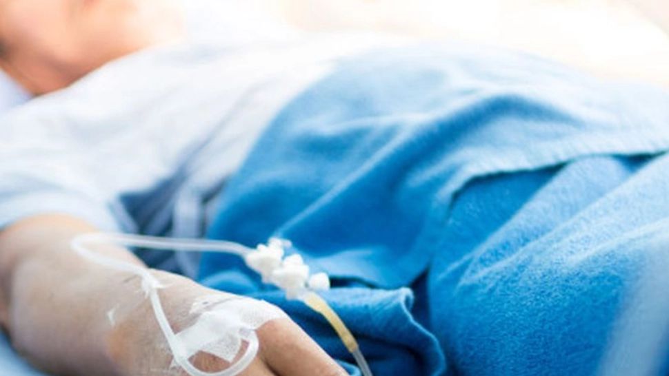 Incident grav la Ploiești. Un bolnav de cancer a murit după ce a căzut de la etajul 1 al spitalului în care se trata - Cum a avut loc tragedia