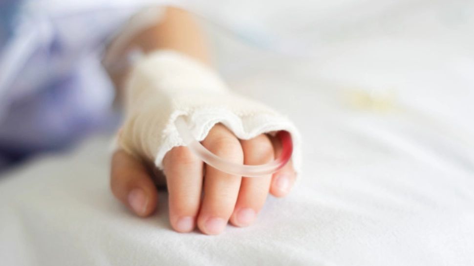 Aproape 7.000 de români infectați COVID - peste 1.500, inclusiv 139 copii, internați în spitale - 59 de MORȚI - Bilanț săptămânal