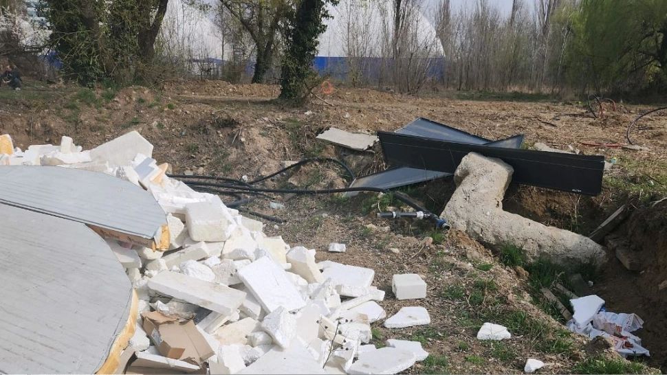 Firmă de construcții, amendată pentru că deversa ape în Lacul Floreasca. Foto/Garda de Mediu