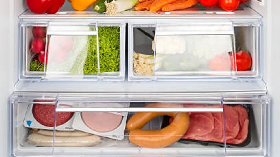 Cât timp putem păstra alimentele în frigider pentru a evita intoxicaţiile
