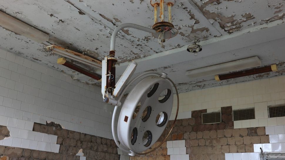 Dacă EXTRATEREȘTII ne-ar transmite ceva, chiar am înțelege? Teoria "picnic la marginea drumului"