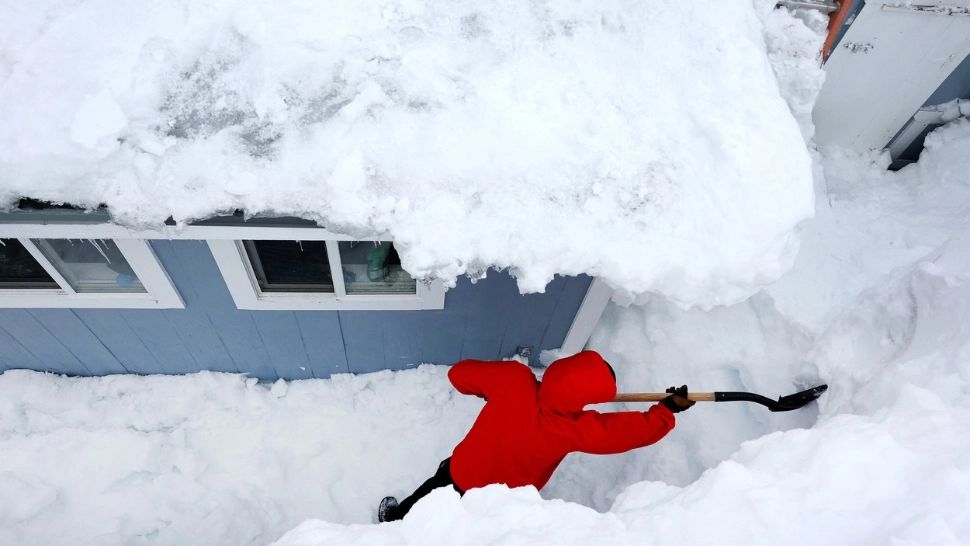 Alertă meteo de fenomene extreme: cod portocaliu de ninsori și vânt puternic. România, lovită de vortexul polar - HARTA
